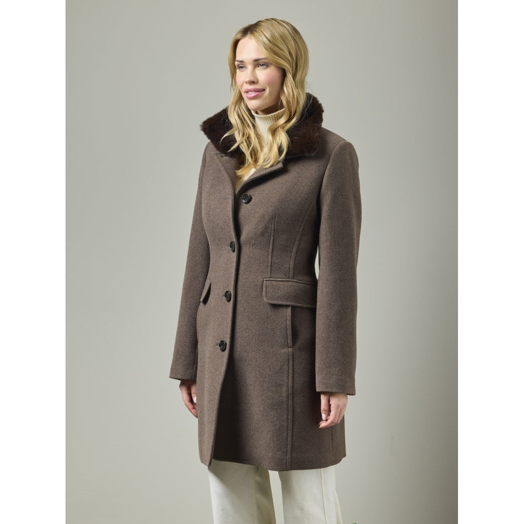 Junge Chanel Kv. 15 65-Deer