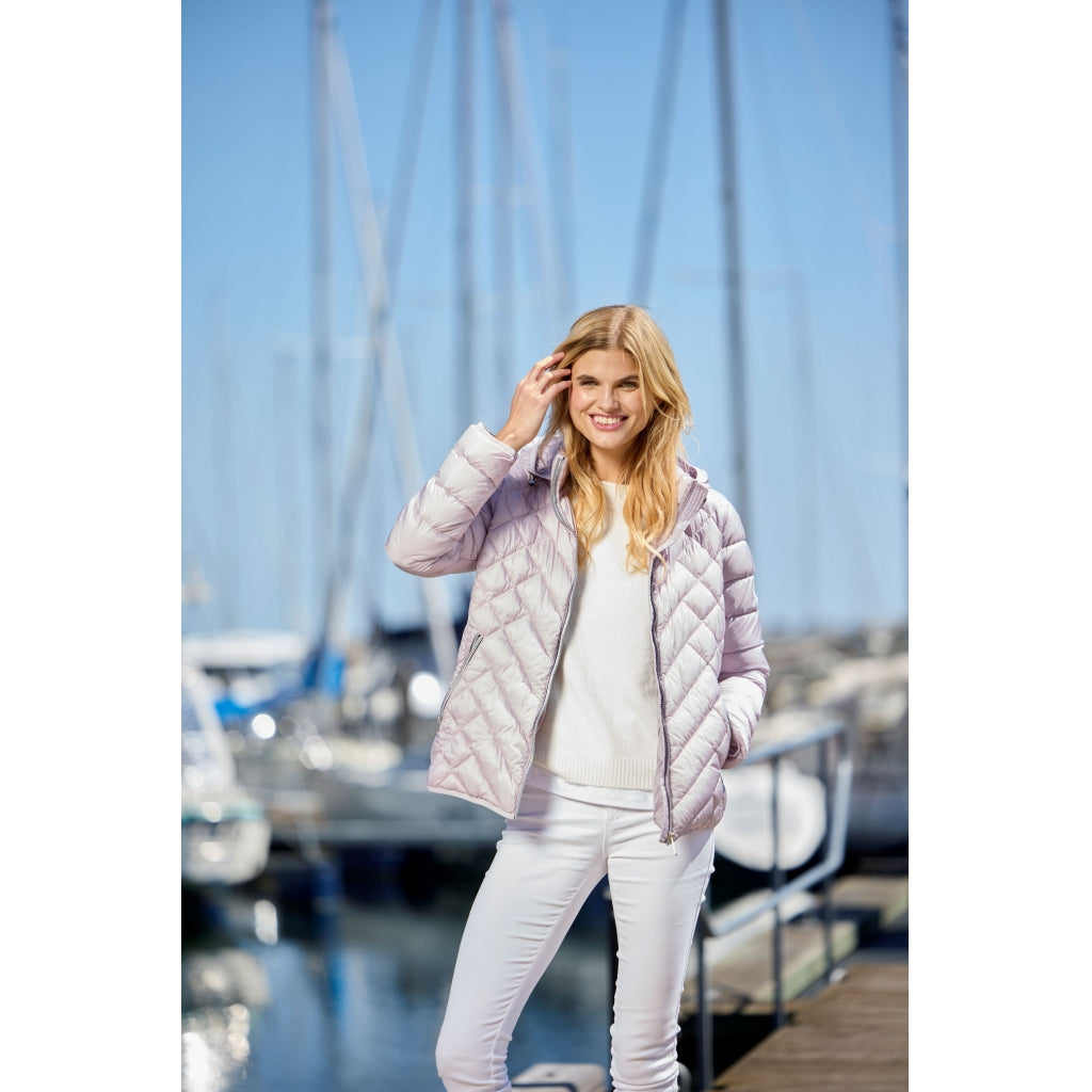 Junge Naja Kv. 62 37-Lavender