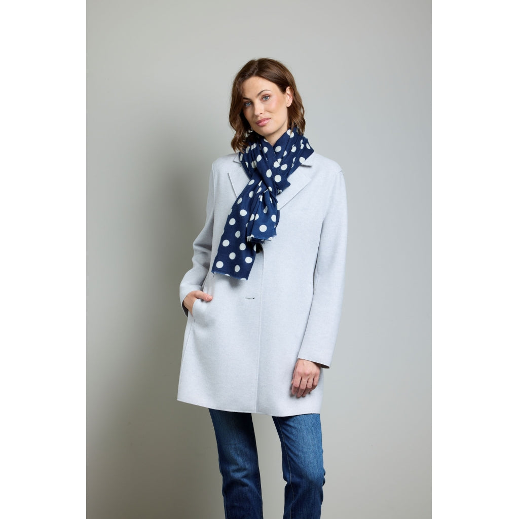 Junge Nina Kv. 95 50-Deep blue dot