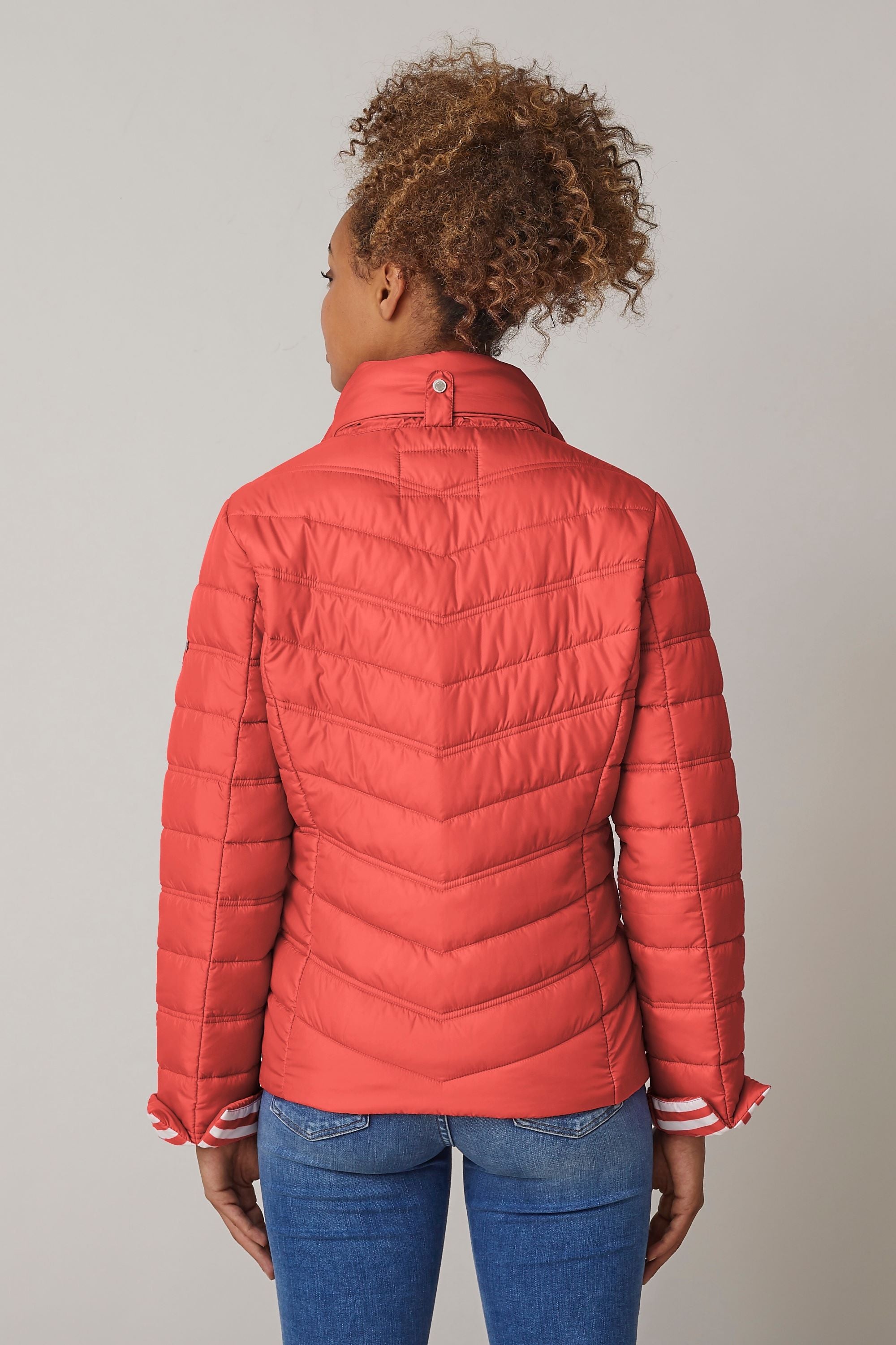 Junge Elizabeth Kv. 66 31-Red