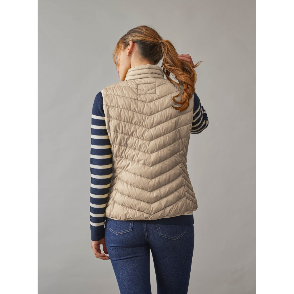 Junge Louise Kv. 62 12-Champagne