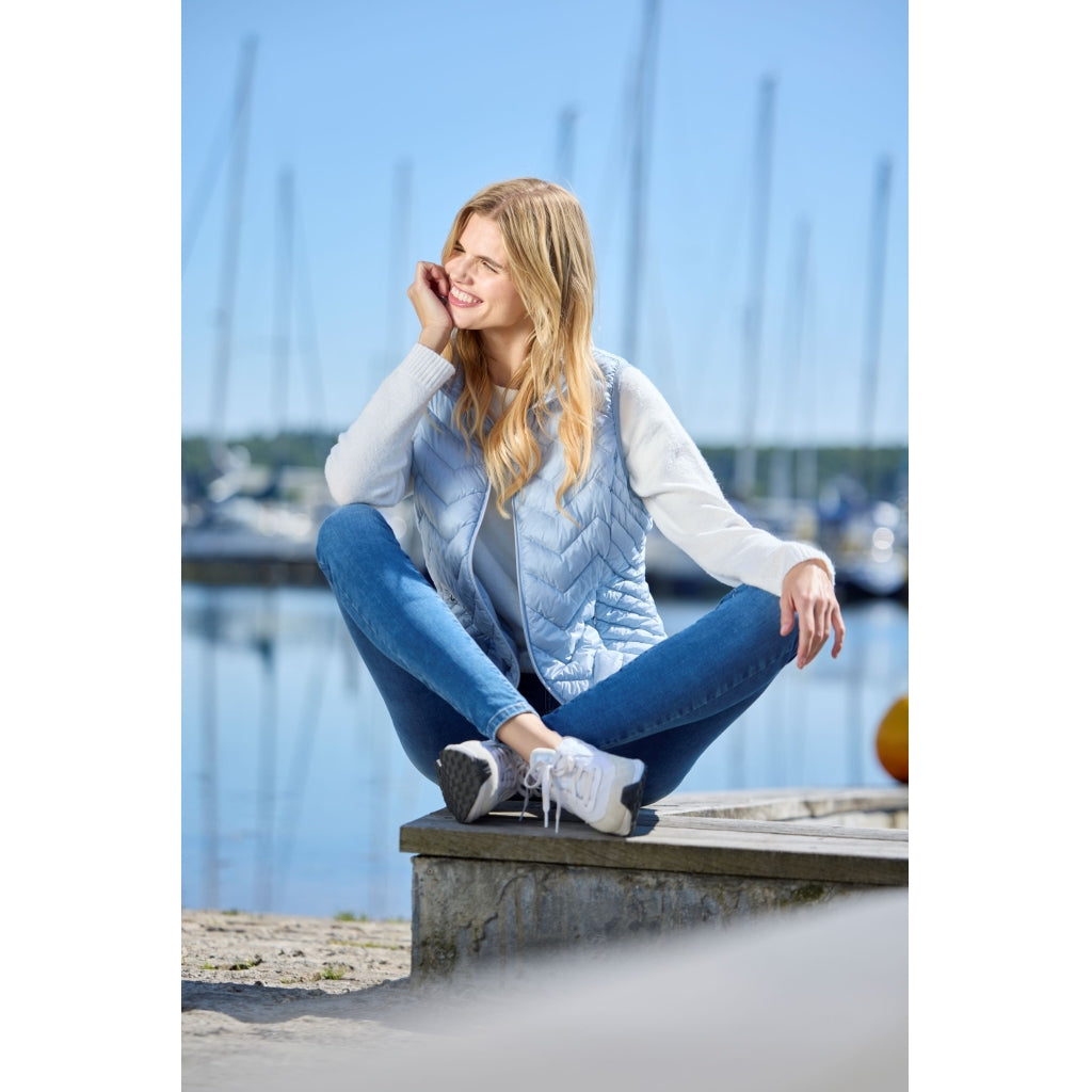 Junge Louise Kv. 62 51-Lagoon