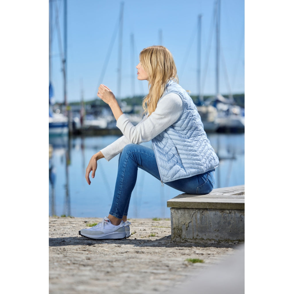 Junge Louise Kv. 62 51-Lagoon