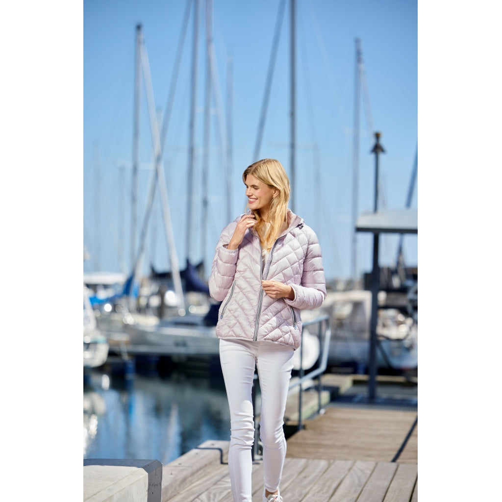 Junge Naja Kv. 62 37-Lavender