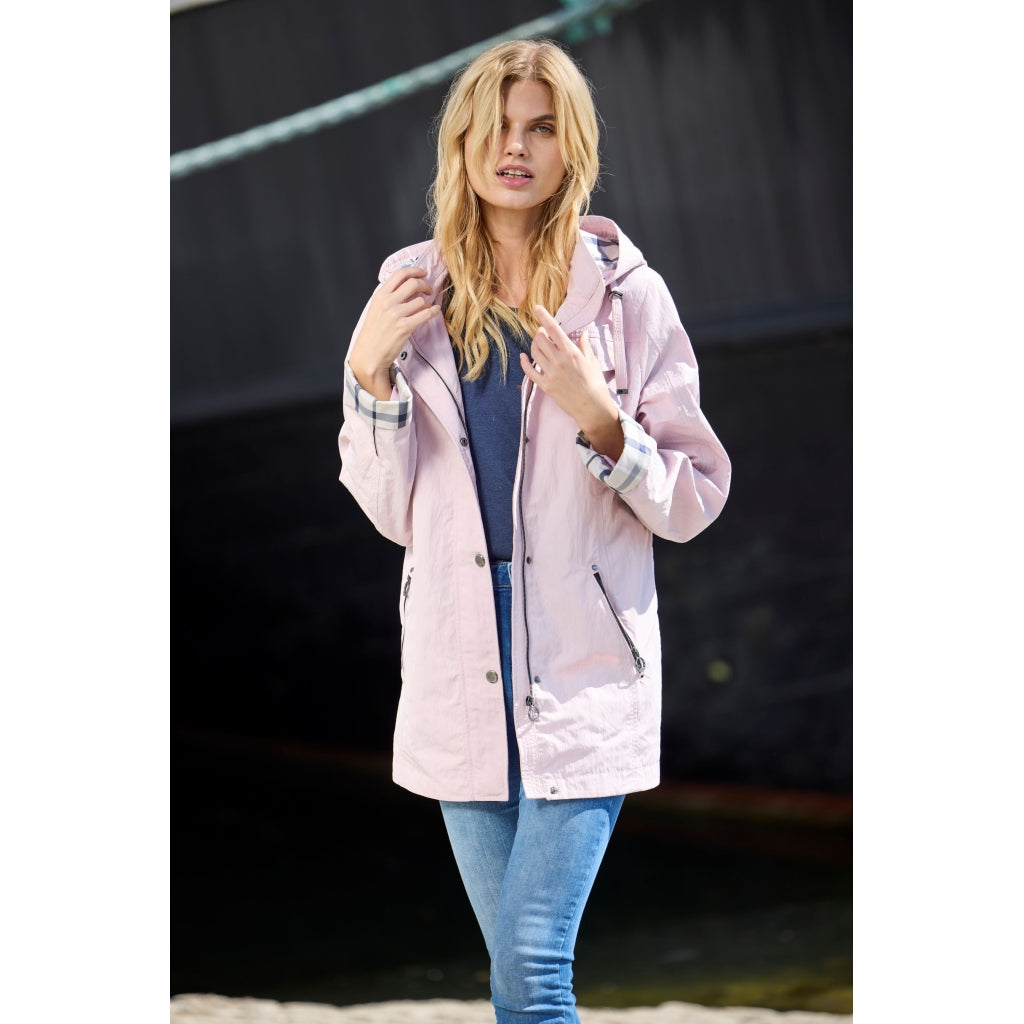 Junge Nellie Kv. 75 33-Rose